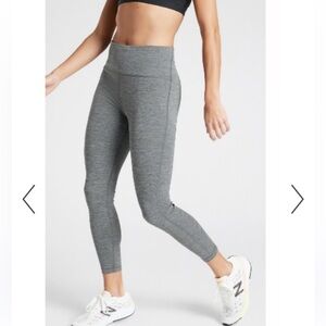 Athleta Ultimate Stash Pocket 7/8 Tight Sz L
